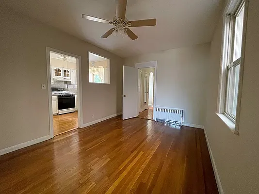 Rented by Re/Max In The City | media 40