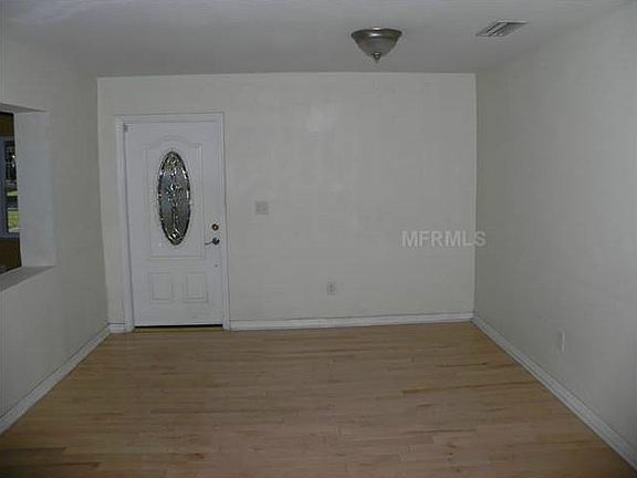 2nd image of 3414 W Beaumont St