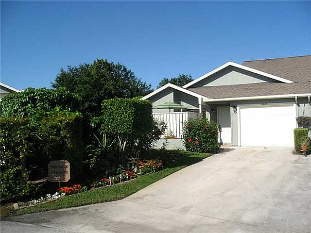 1st image of 6617 SE Yorktown Dr