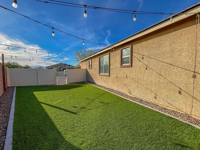5620 Akula Bay St — Photo 17