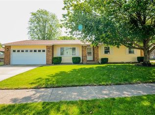 1060 S Veech Ln, Decatur, IL 62521