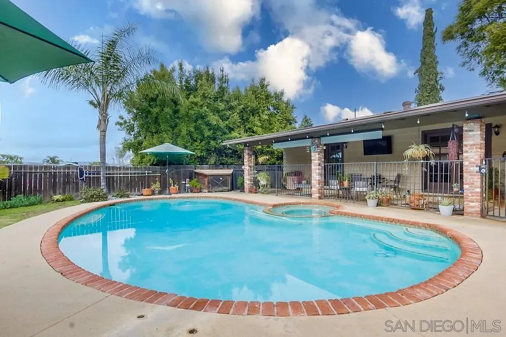 9262 Single Oak Dr photo 1
