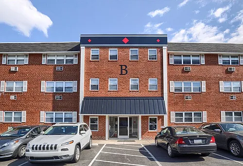 Edgewood Apartments Photo 1