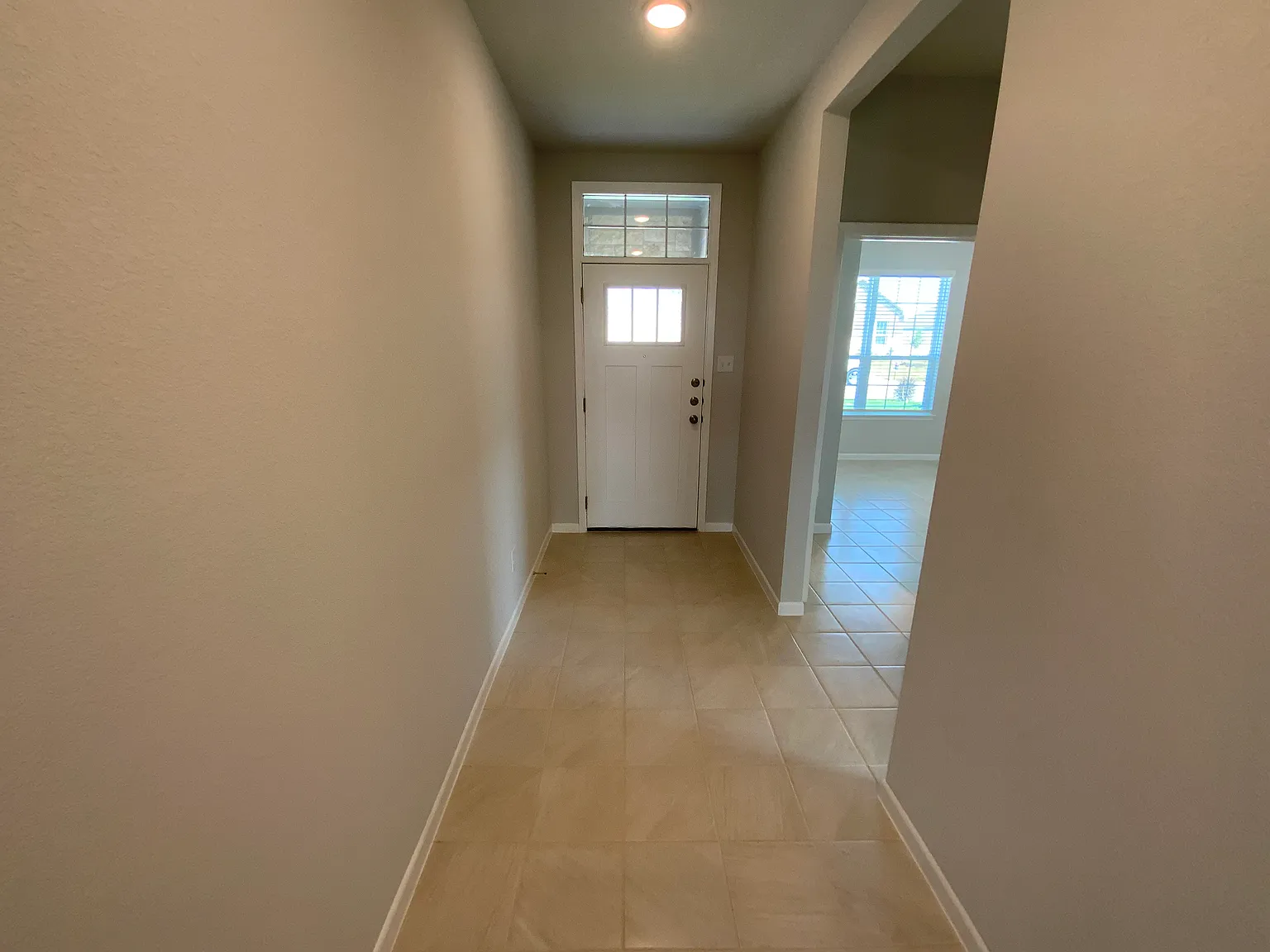 4 bed, 1605 sqft, $1,995 — Photo 3