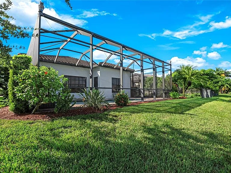 5177 Salerno St — Photo 24