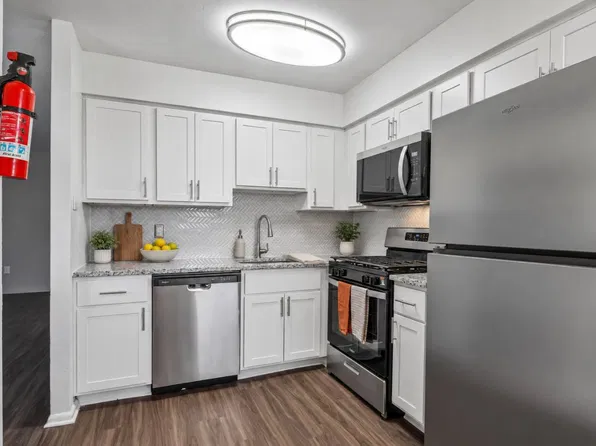 Congress Apartment Homes