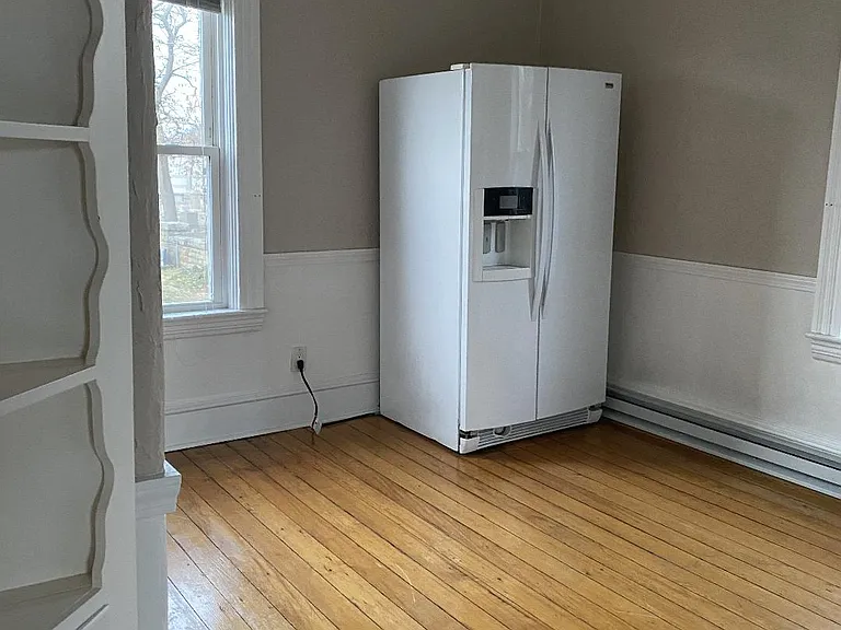 147 Stetson St #2 — Photo 8
