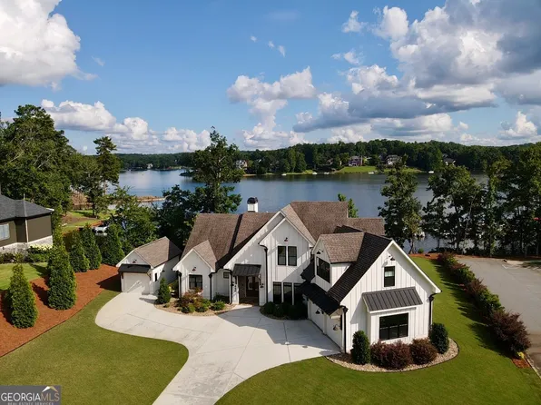 496 N Cove Dr, Newnan, GA 30263