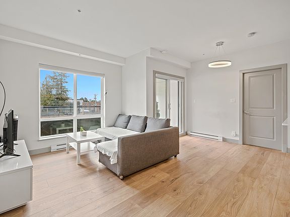 4th image of 6968 Royal Oak Ave #211
