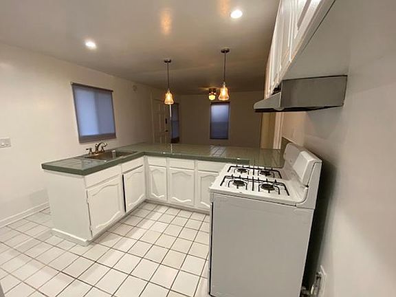 4th image of 4127 Shelburn Ct