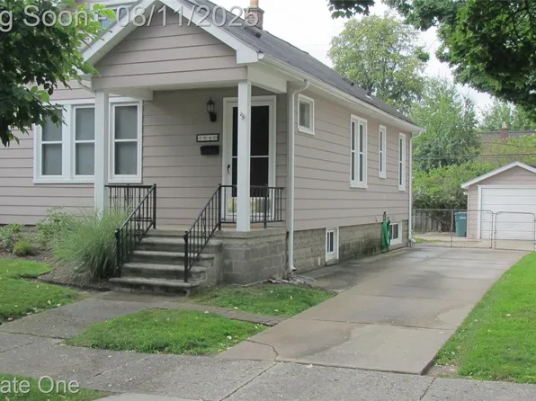 2640 Parker St, Dearborn, MI 48124