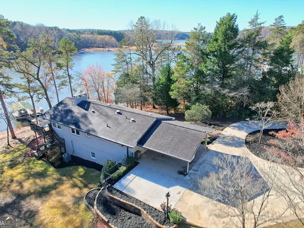 35 Knox Dr, Toccoa, GA 30577