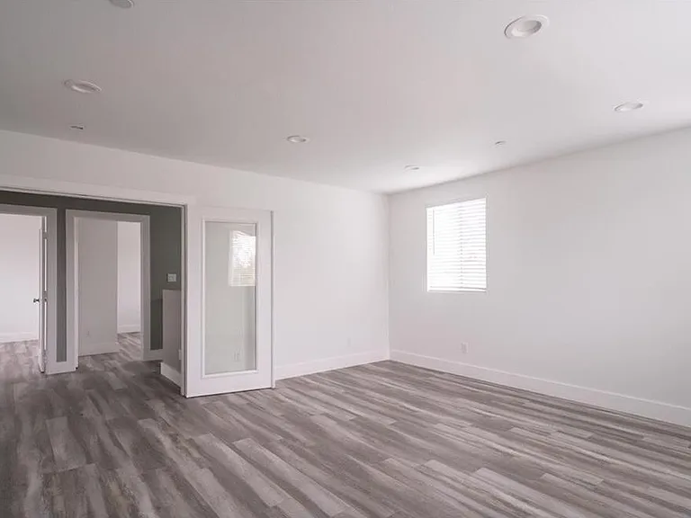 2408 S Redondo Blvd #2408 — Photo 21
