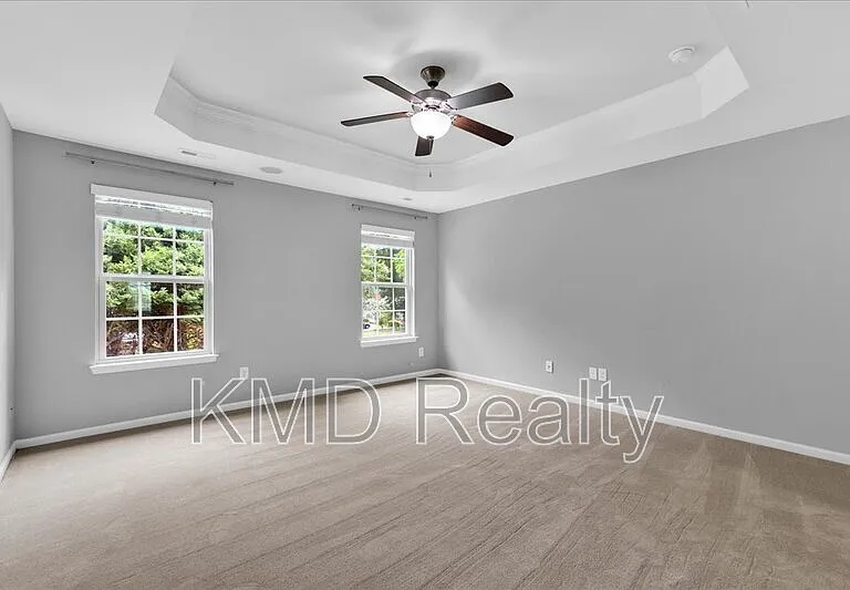 1935 Fleetwood Dr — Photo 14