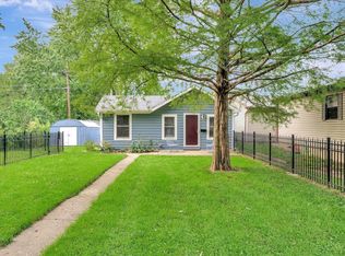 818 W Vine St, Champaign, IL
