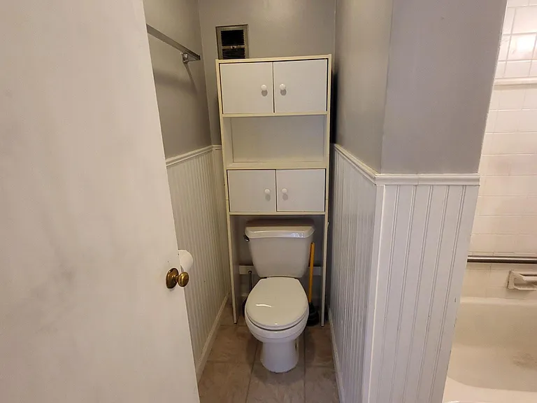 729 N Duke St #D — Photo 13