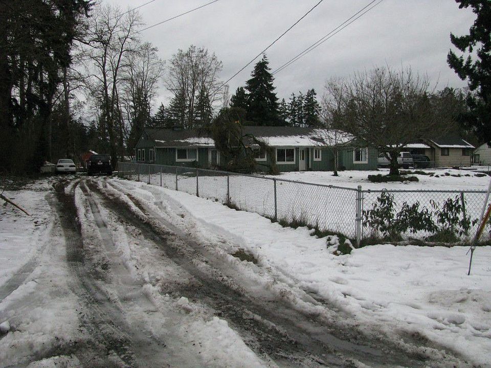 1st image of 14116 6th Ave E