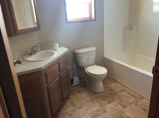 1806 34th St W, Williston, ND 58801