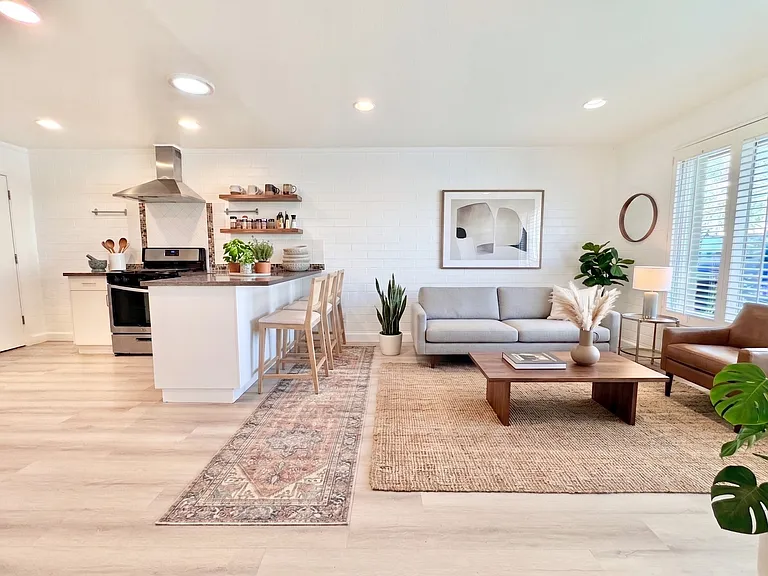 6557 E Osborn Rd #6 — Photo 11
