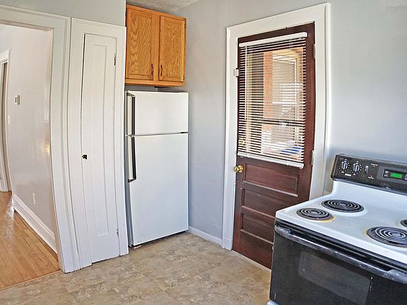 5th image of 1670 Lauderdale Ave APT 3