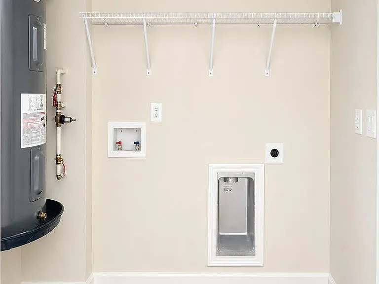 401 Spring Ave — Photo 7