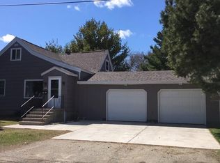 3407 11th St, Menominee, MI 49858