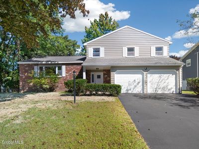 8 Kim Drive, Loudonville, NY, 12211