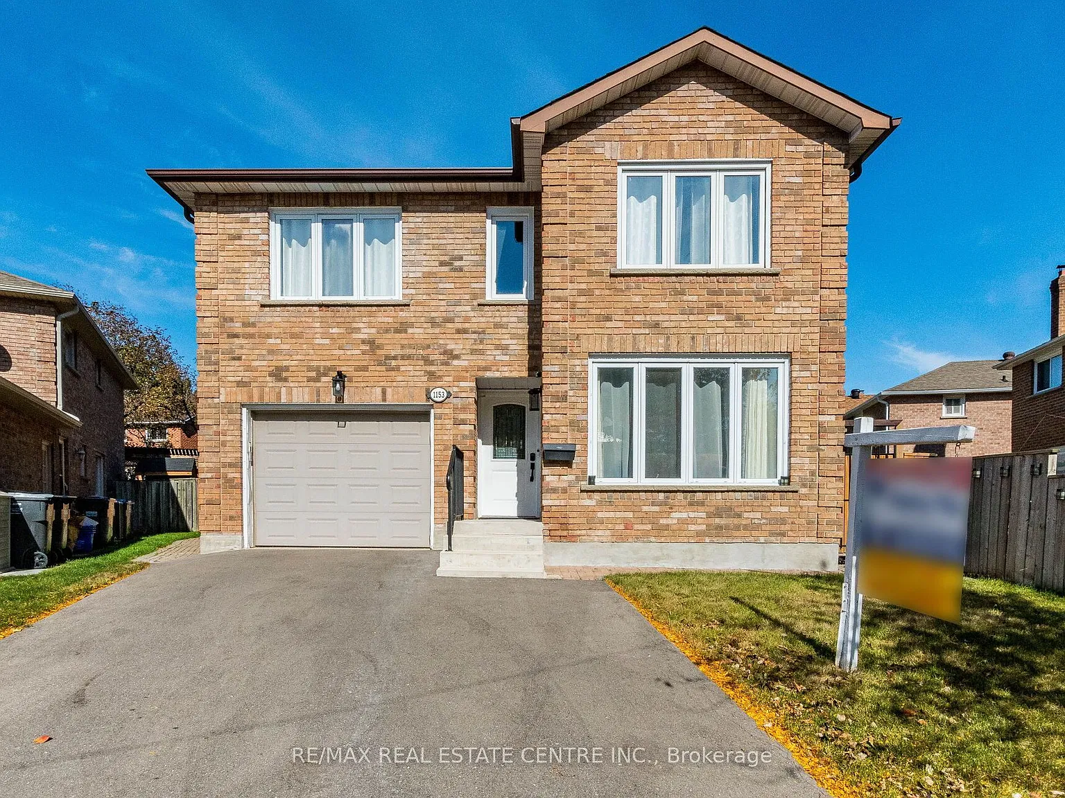 4 bed, $4,100 — Photo 1
