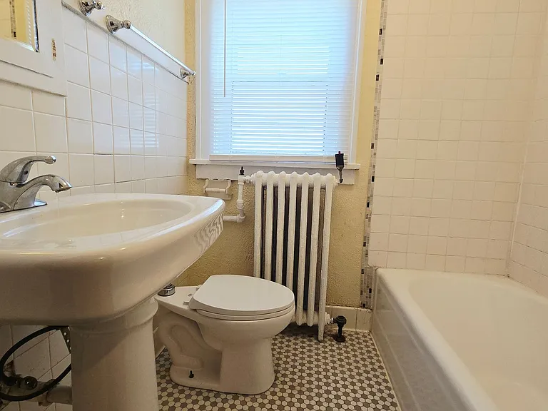 939 N Church St — Photo 25