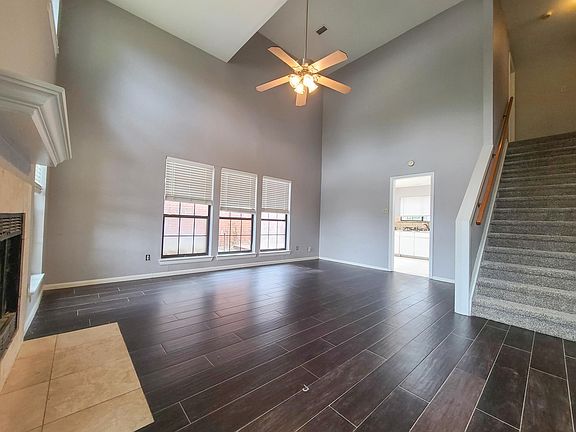 2nd image of 4215 Phoenix Dr