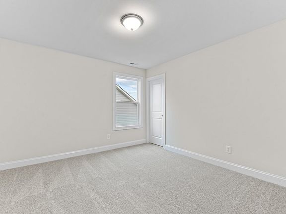 4th image of 705 Bracklyn Ave