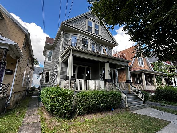 2nd image of 1076 West Ave
