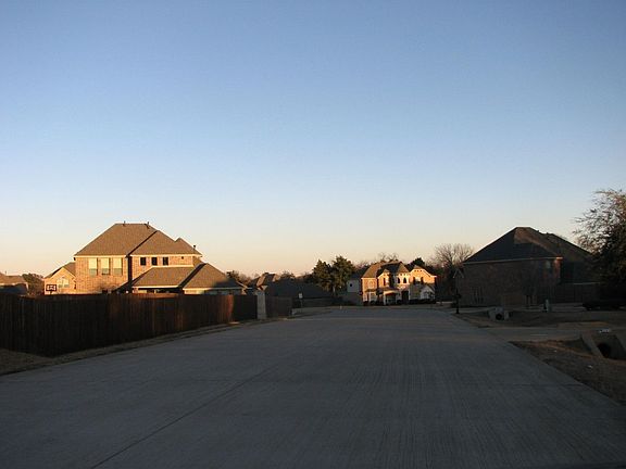 5th image of 600 Clubwood Ct