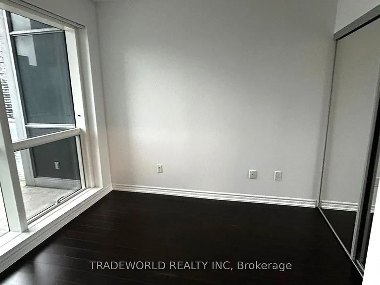 386 Yonge St #3101 — Photo 11