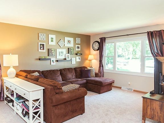 5th image of 8706 N 53rd St