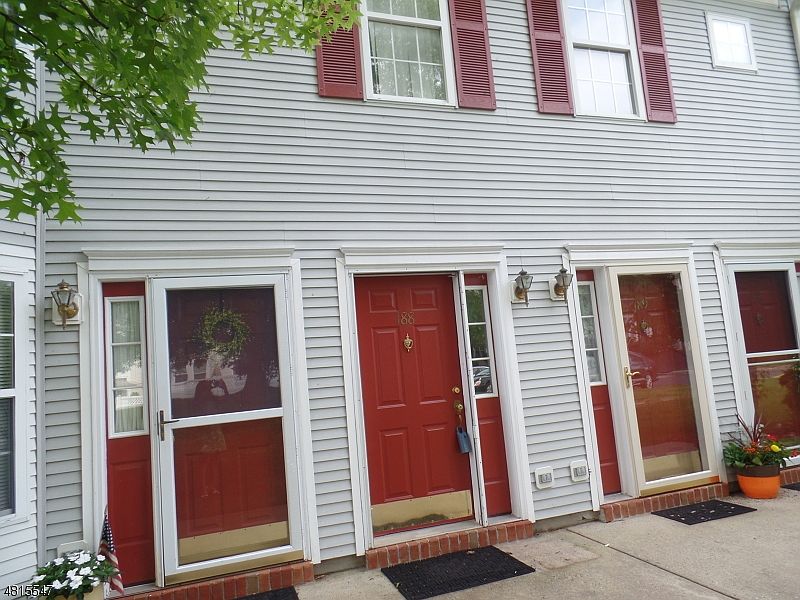 1st image of 188 Mary Ct