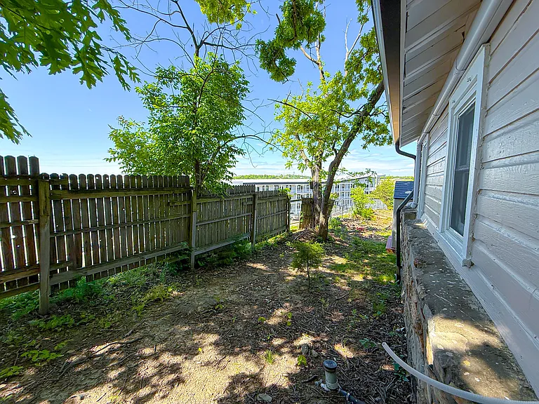 4936 University Ln — Photo 11