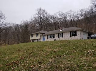 223 S Wolfcreek Rd, Columbus, IN 47201