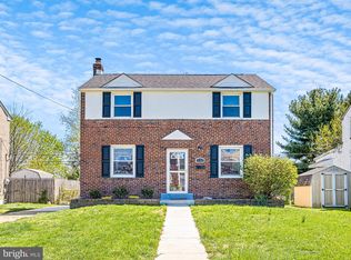 124 Riverview Dr, New Castle, DE 19720