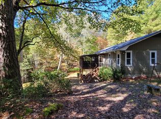379 Oak Wood Ln, Otto, NC 28763