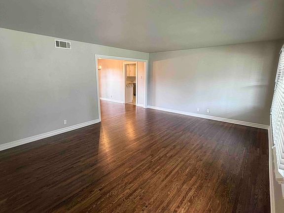 2nd image of 3616 E 40th Pl