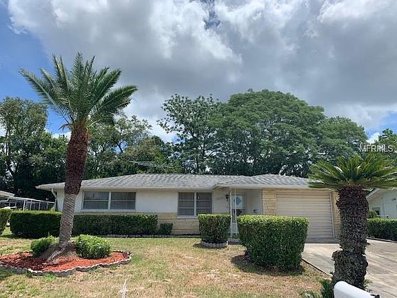 2nd image of 10524 Laburnum Dr