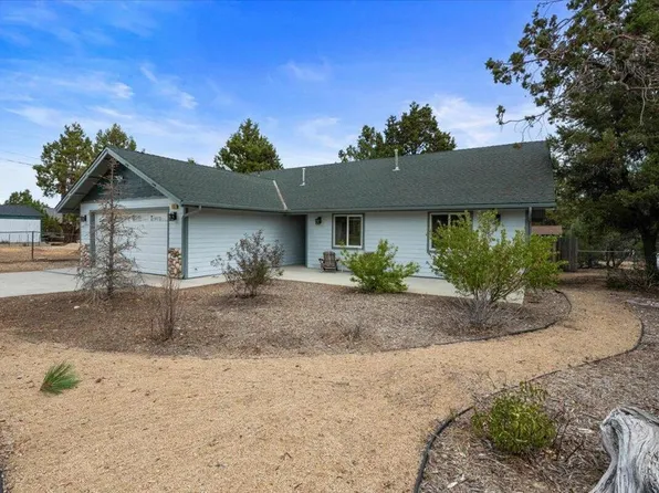 187 Dixie Lee Ln, Sugarloaf, CA 92386