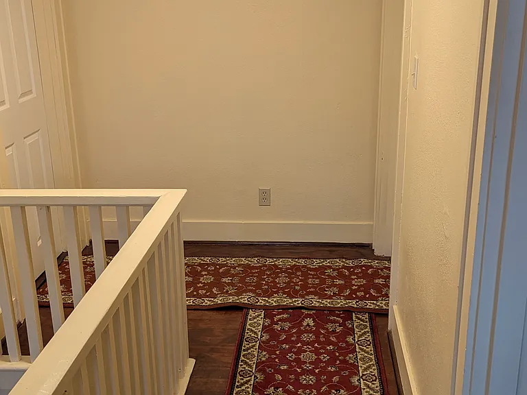 37 SE 81st Ave — Photo 6