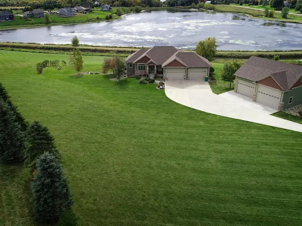 11545 Circle Ridge Ct, Faribault, MN 55021