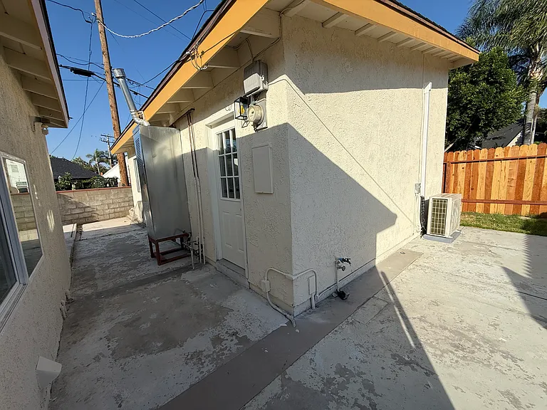 6762 Rainier Ct #2 — Photo 16