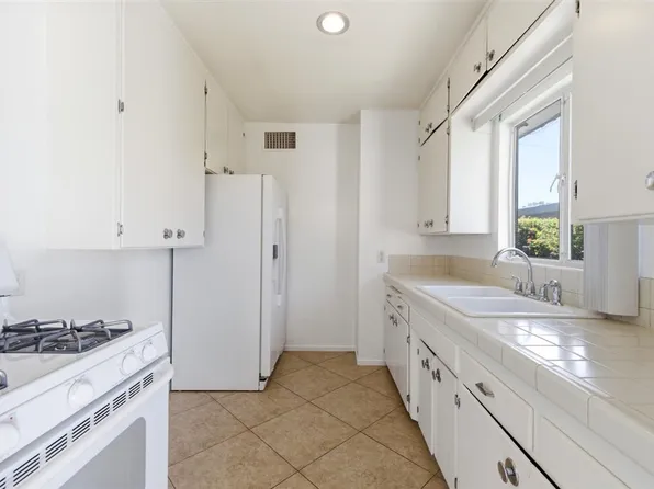 610 S. Thornhill Road, 610 S Thornhill Rd APT 2, Palm Springs, CA 92264