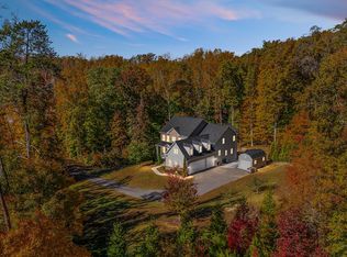 90 Herdmont Dr, Fredericksburg, VA 22406