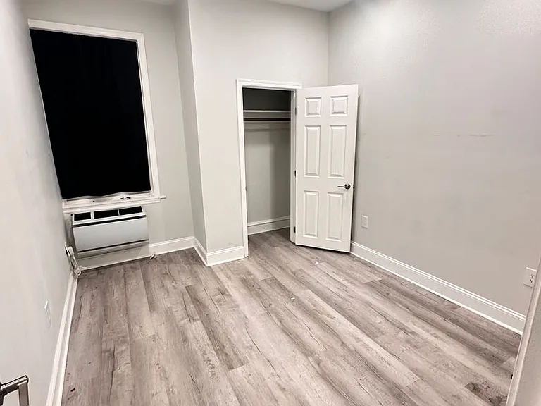 4931 Walnut Street — Photo 5
