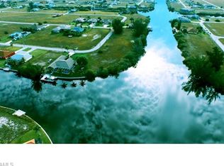 1000 NW 37th Pl, Cape Coral, FL 33993